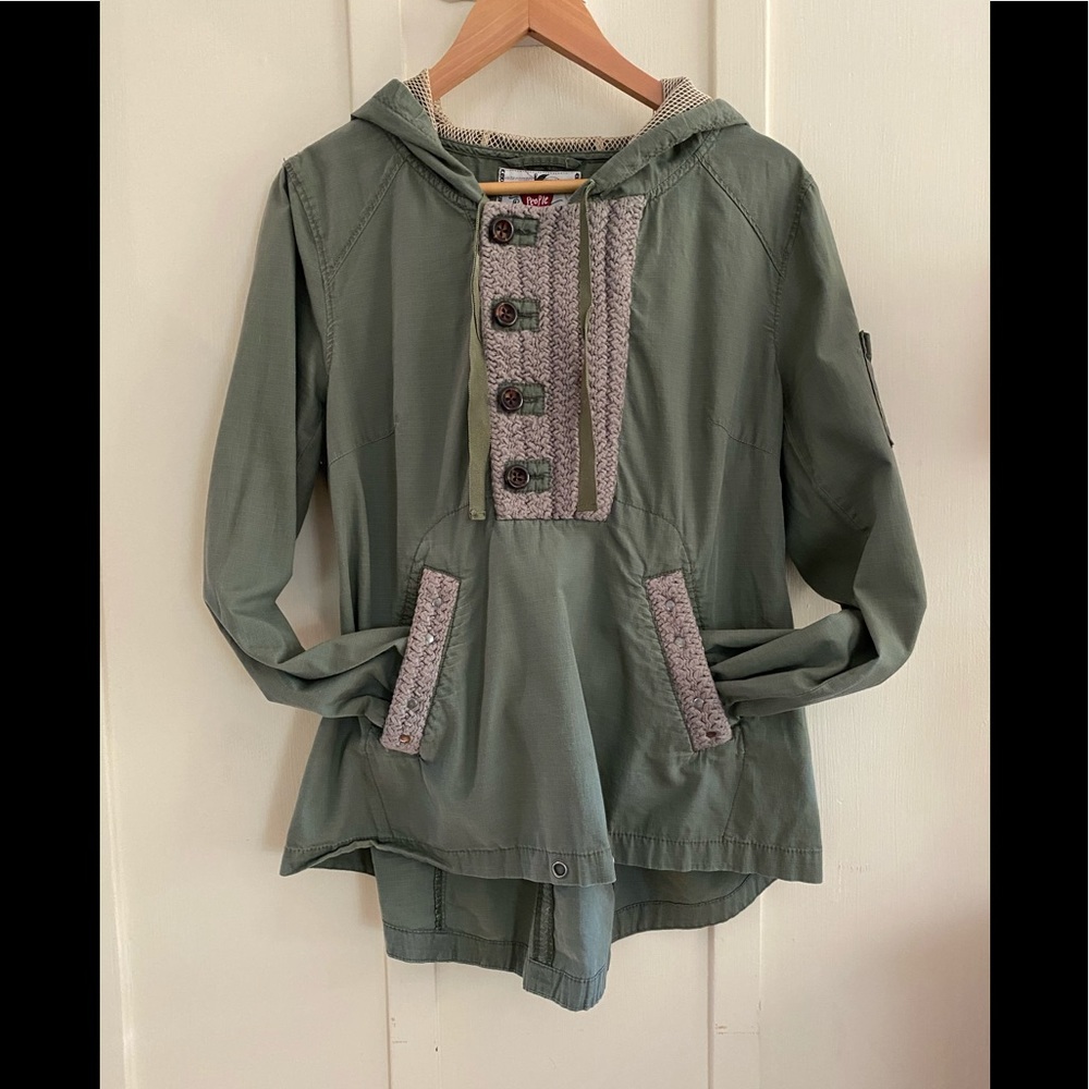 Free people green pullover sweater. Large